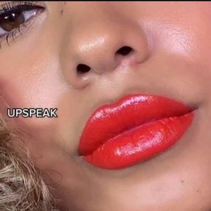 🧚‍♀️UPSPEAK Kat Von D SOLDOUT ONLINE Epic Kiss Lipstick NWT
